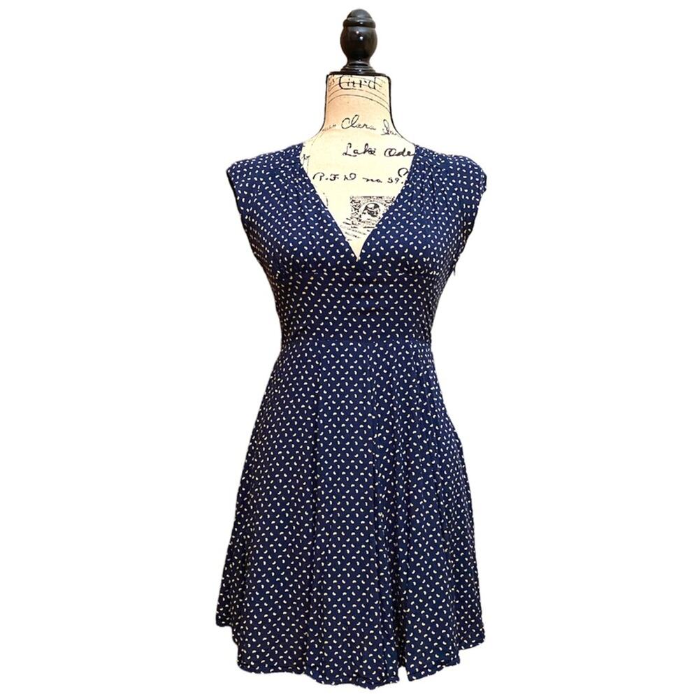Esley Pattern Cut Out Dress Size S